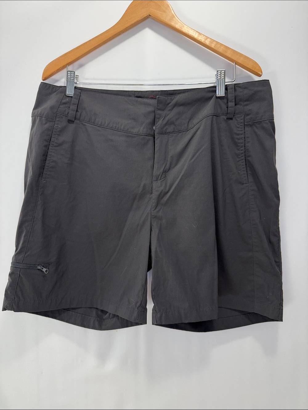 Helly Hansen Charcoal Outdoor Hiking Shorts
Womens 36 Waist/ XXL